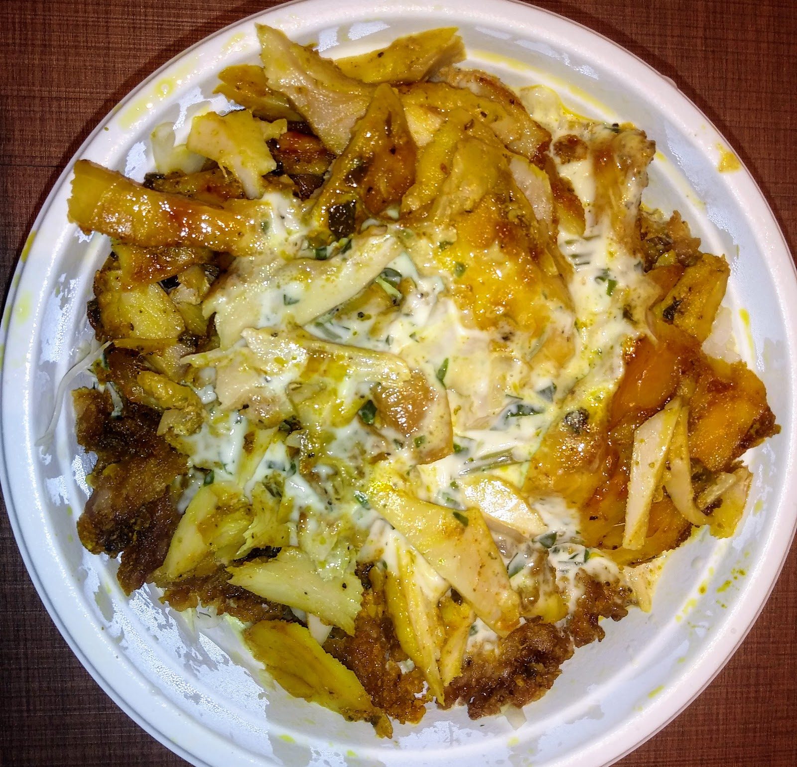 Shawarma fries with garlic sauce